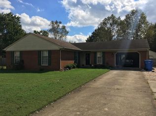 909 High Point Cir, Chesapeake, VA 23322