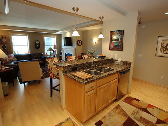 3rd image of 123 W Washington Ave Unit 601