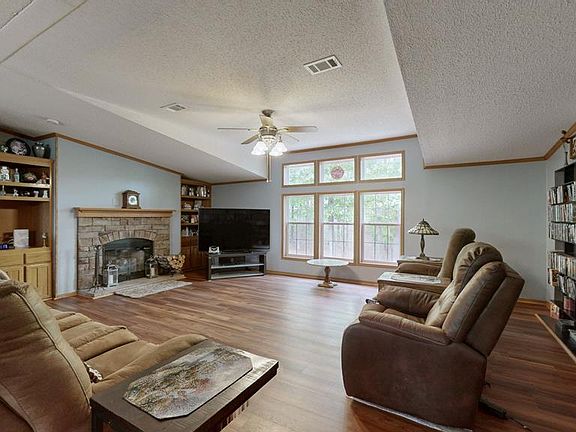 5th image of 116 Crocker Rd