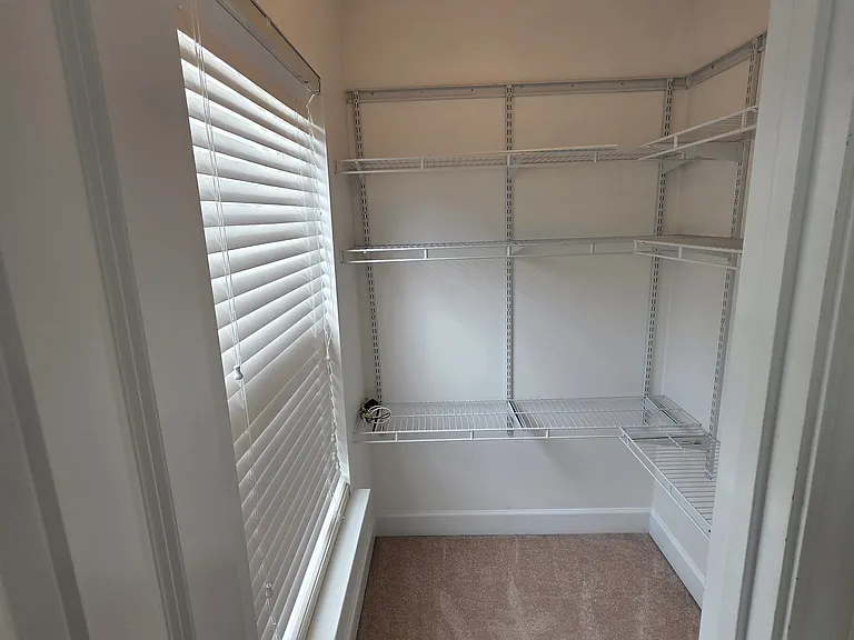 7025 Sunnywood Dr — Photo 12