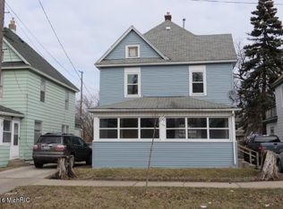 135 Sutton St SW, Grand Rapids, MI 49507