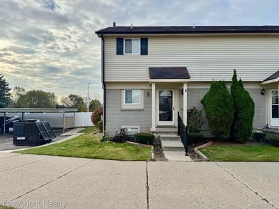 2280 Orchard Crest St, Shelby Township, MI, 48317