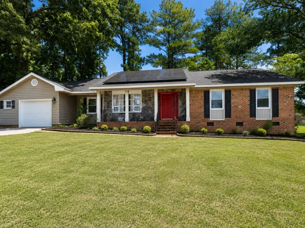 3528 Barron Way, Fayetteville, NC 28311