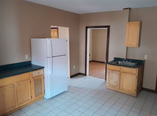 46 Reid St APT 4, Amsterdam, NY 12010