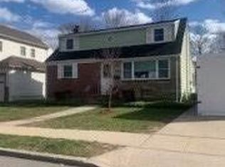 7 Beatrice Ave Syosset NY 11791 Zillow