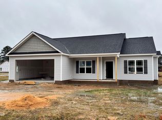 102 Lynn Ln, Selma, NC 27576