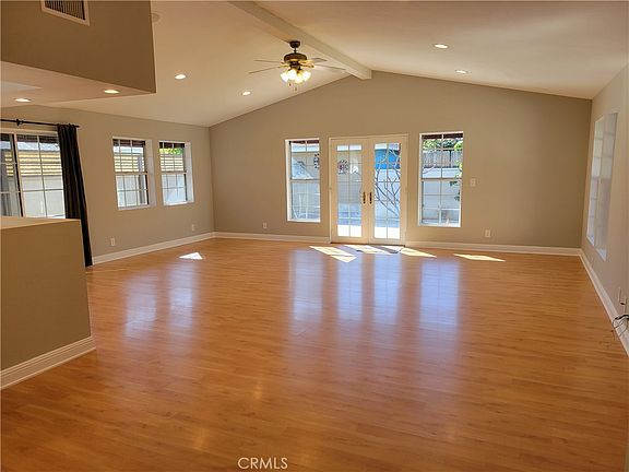 3rd image of 1923 Shipway Ave