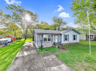8219 Smyrna Pkwy, Louisville, KY 40228