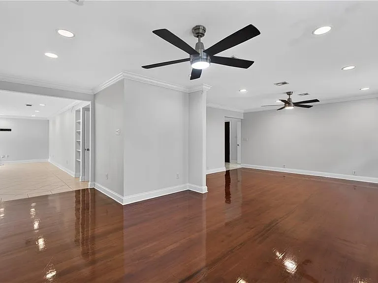5566 Jacquelyn Ct — Photo 9
