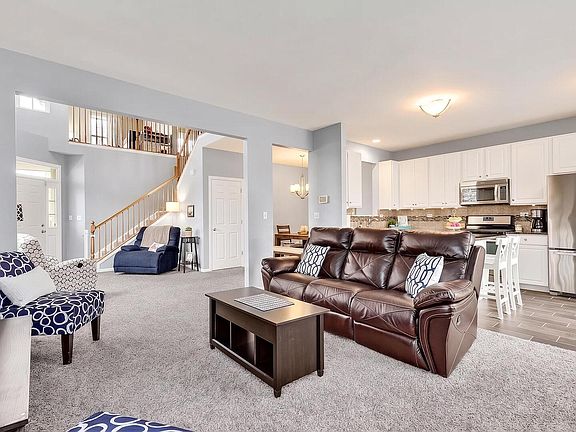 4th image of 2521 Looking Glass Ct