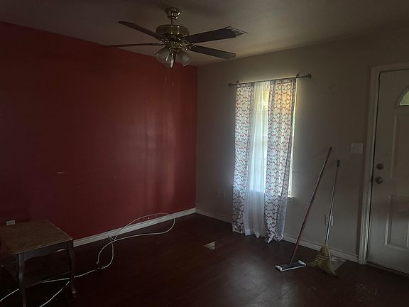 2nd image of 3315 Lorilee St