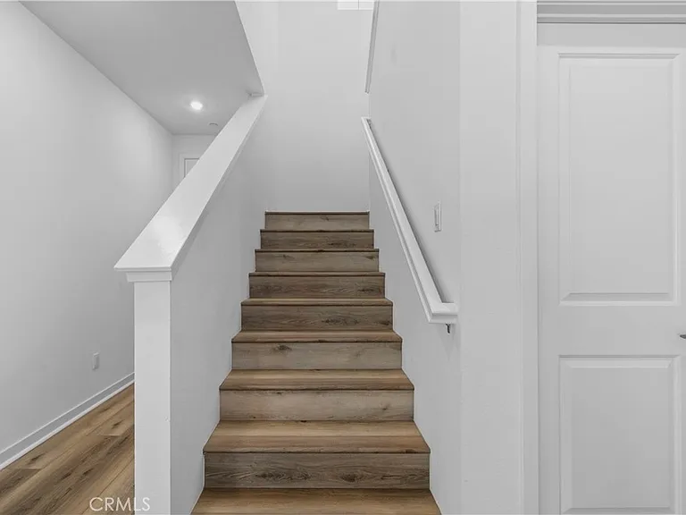 11769 Fenton Ave — Photo 14