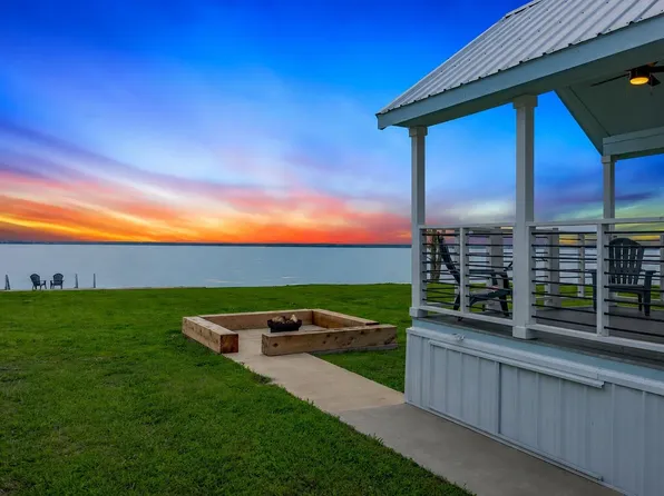 6448 Peninsula Rd, Kerens, TX 75144