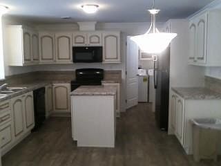 Kitchen with center island