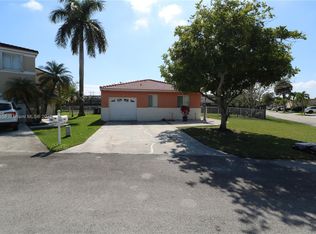 17061 SW 139th Pl, Miami, FL 33177