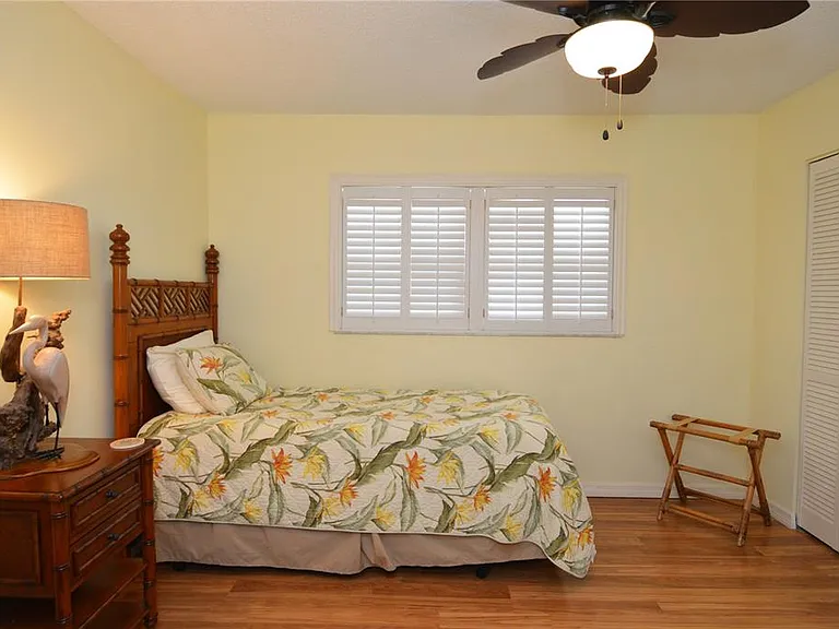 18650 Gulf Blvd #305 — Photo 49