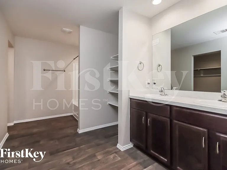 23435 Harrow Field Ln — Photo 9