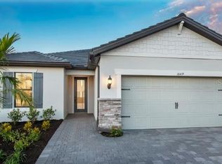 5740 Bluestar Ct, Lakewood Ranch, FL 34211