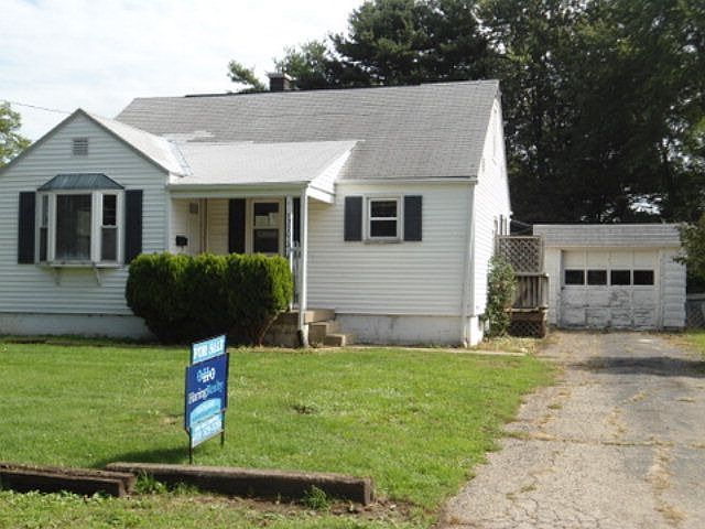 1st image of 370 Lee Ln