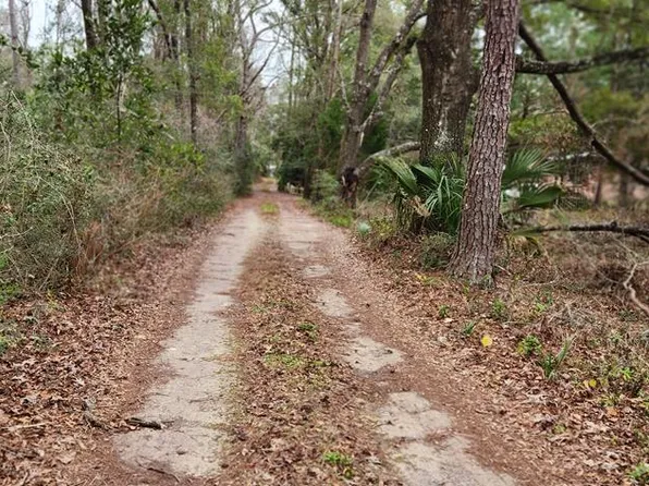  SE Hwy 349, Old Town, FL 32680