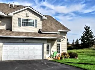 42 Bridgewater Trl, Hudson, WI 54016