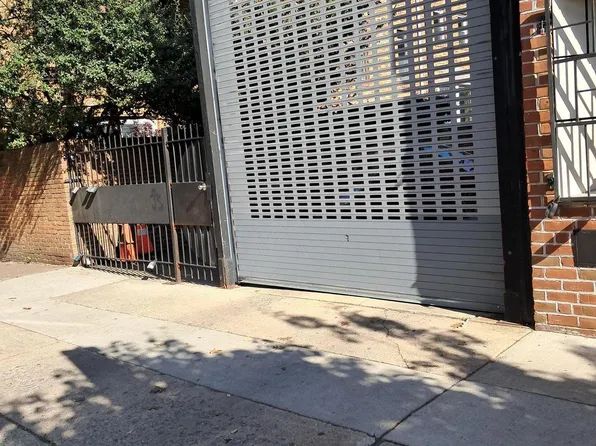 1201 South St #P18, Philadelphia, PA 19147