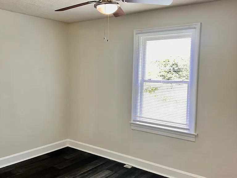 1438 Franklin St — Photo 11