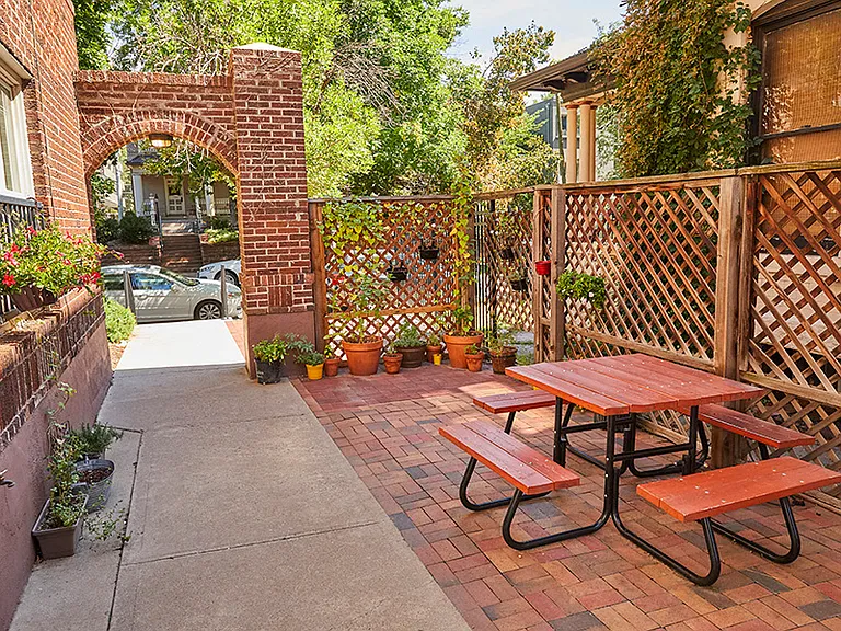 1071 Marion Street — Photo 6