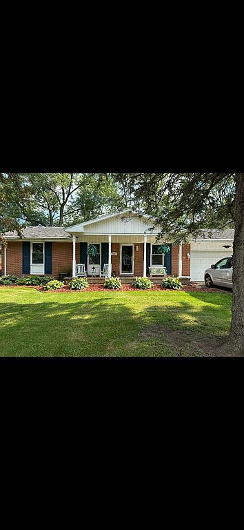 945 Westmont Ave - Property Image