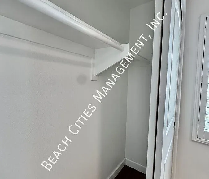 1749 Grand Ave #3 — Photo 40