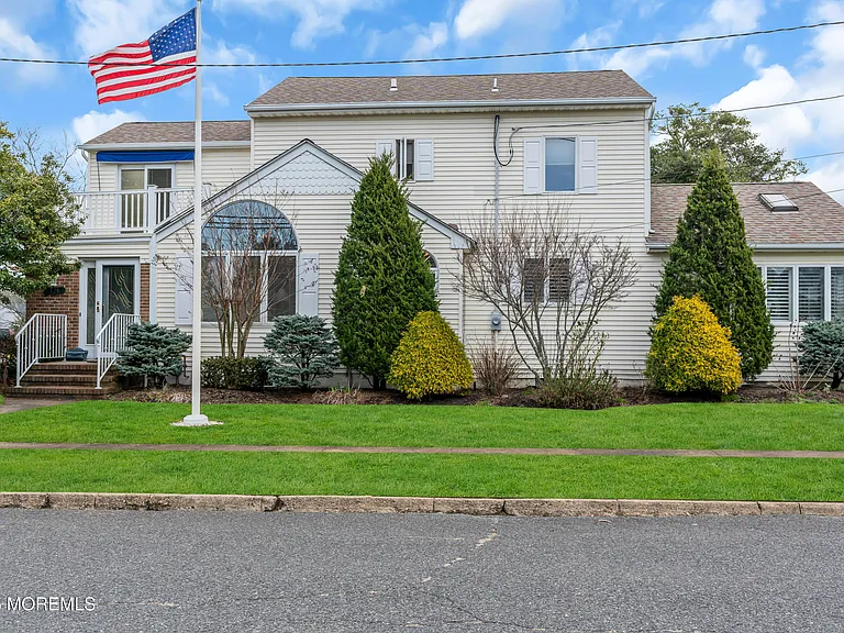 124 Neptune Pl — Photo 43