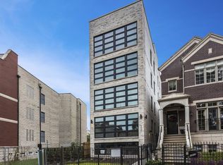 1221 E 46th St #3, Chicago, IL 60653