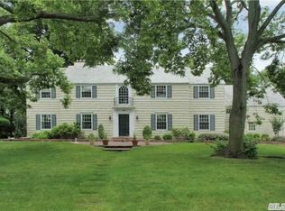 145 Woodmere Blvd S, Woodmere, NY 11598