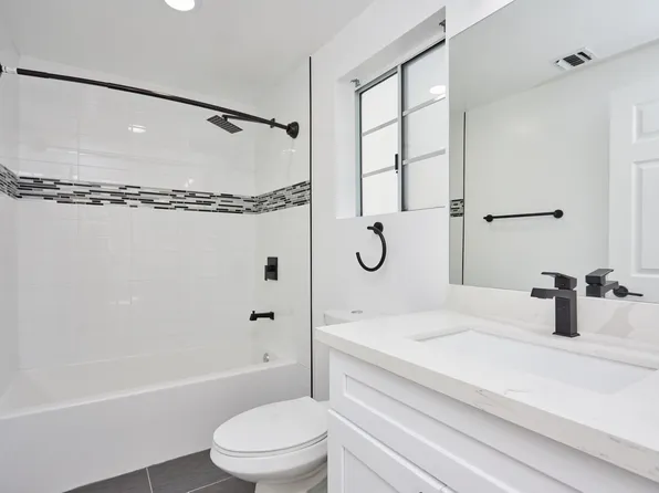 381 Waldo Ave #1, Pasadena, CA 91101