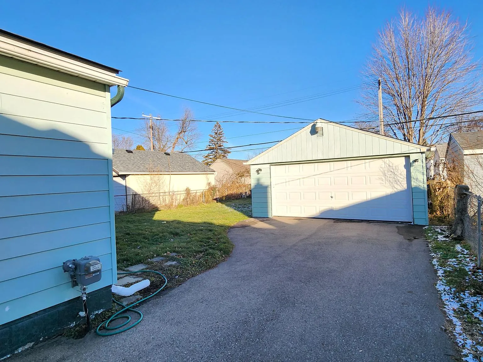 3 bed, 1141 sqft, $1,540 — Photo 3