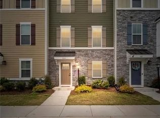 905 Hornswaggle Way #905, Chesapeake, VA 23323