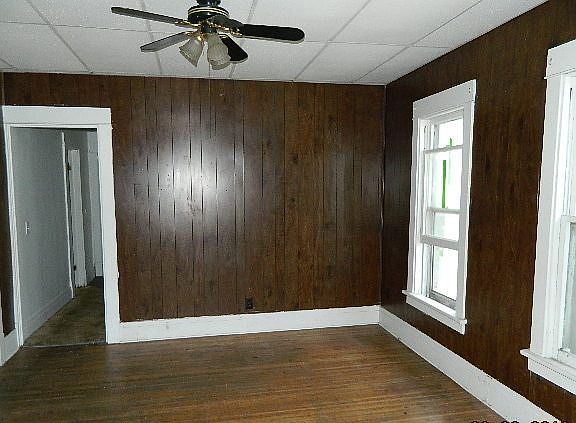 5th image of 751 Tifft St