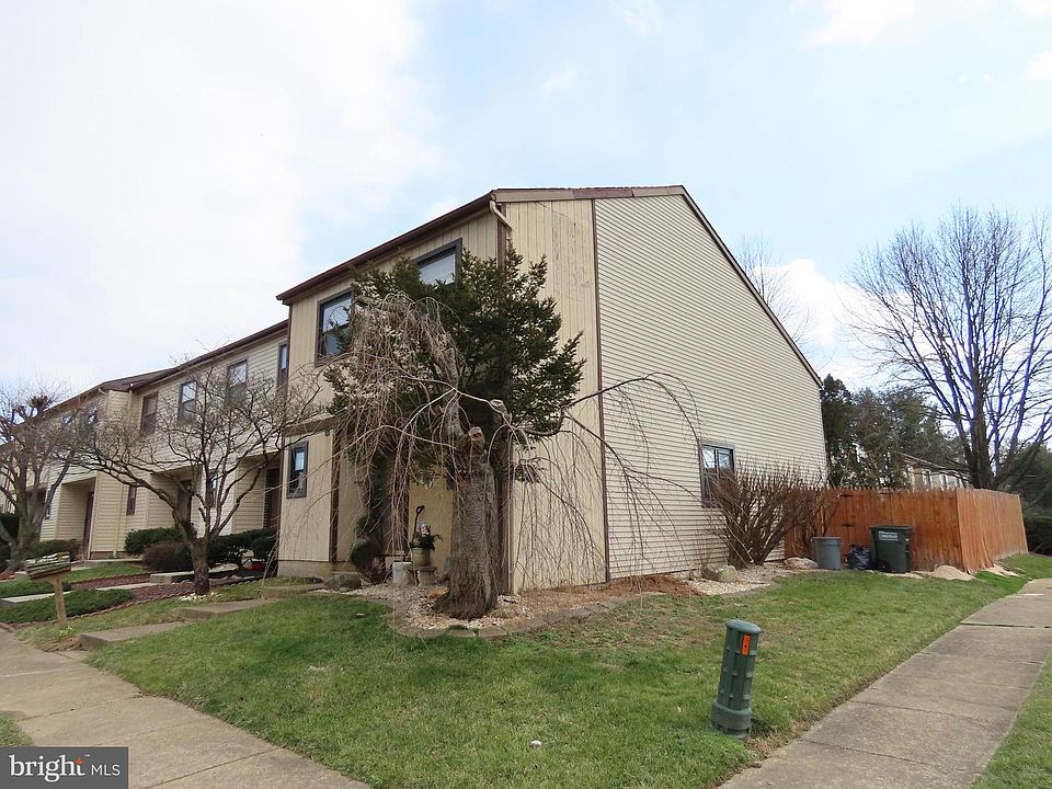 2nd image of 139 Randolph Ct
