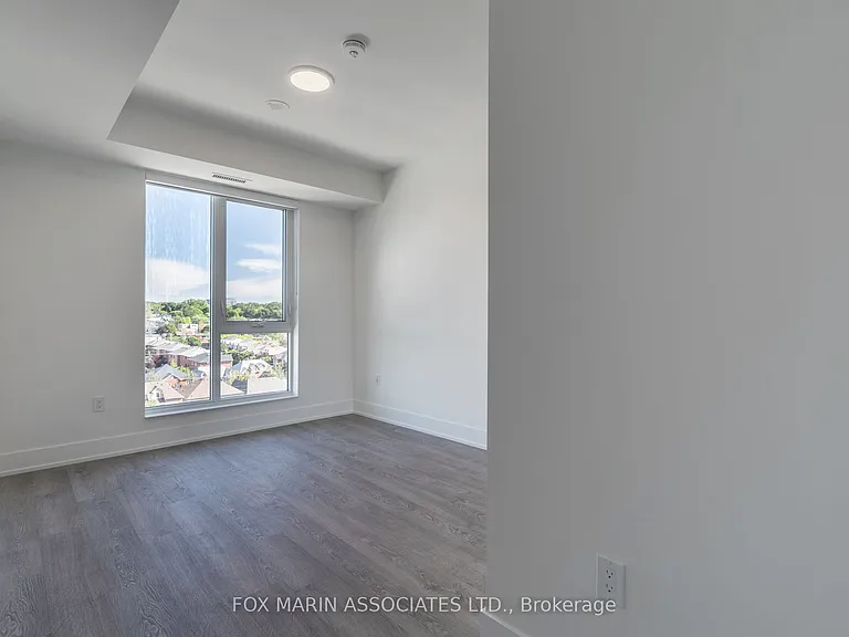 858 Dupont St #806 — Photo 18