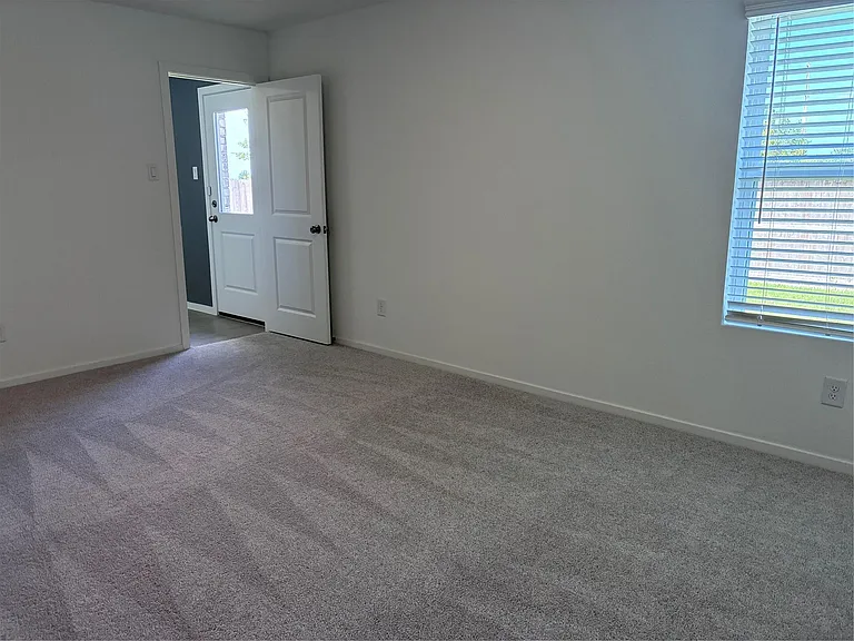 3606 Atlas Point Ln — Photo 16