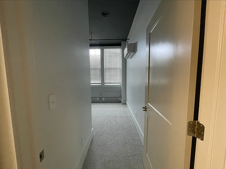 300 N 5th St — Photo 27