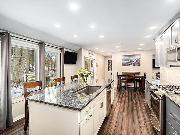 4th image of 3547 W Manitou Cir