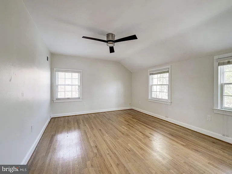 5208 Glenwood Rd — Photo 25
