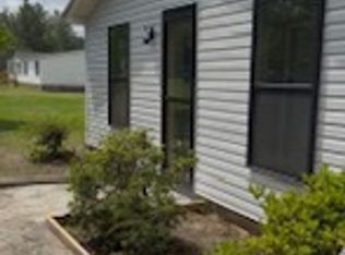 28180 Peach Orchard Rd, Wagram, NC 28396