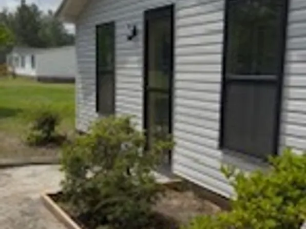28180 Peach Orchard Rd, Wagram, NC 28396