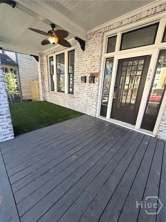 2 bed, 1.0 bath, 1250 sqft, $2,400 — Photo 2