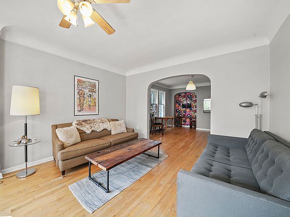 4th image of 2442 N Avers Ave