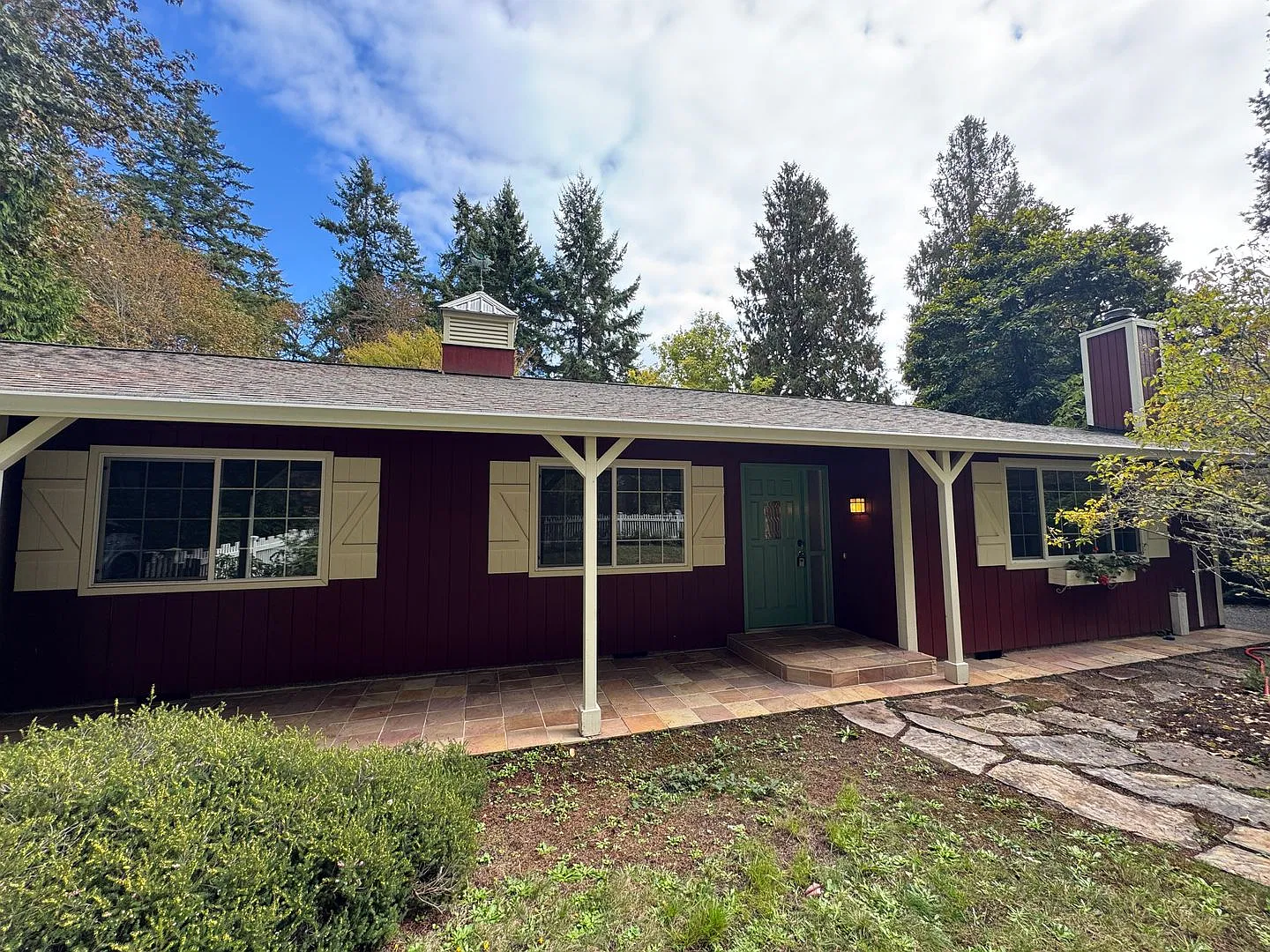 Walking distance to Manitou Beach oh plus a lovely 3 bedroom rambler....now available — Photo 1