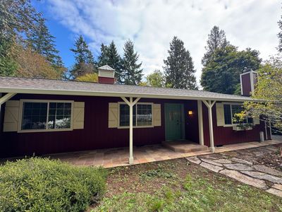 10796 Manitou Beach Dr NE, Bainbridge Island, WA, 98110