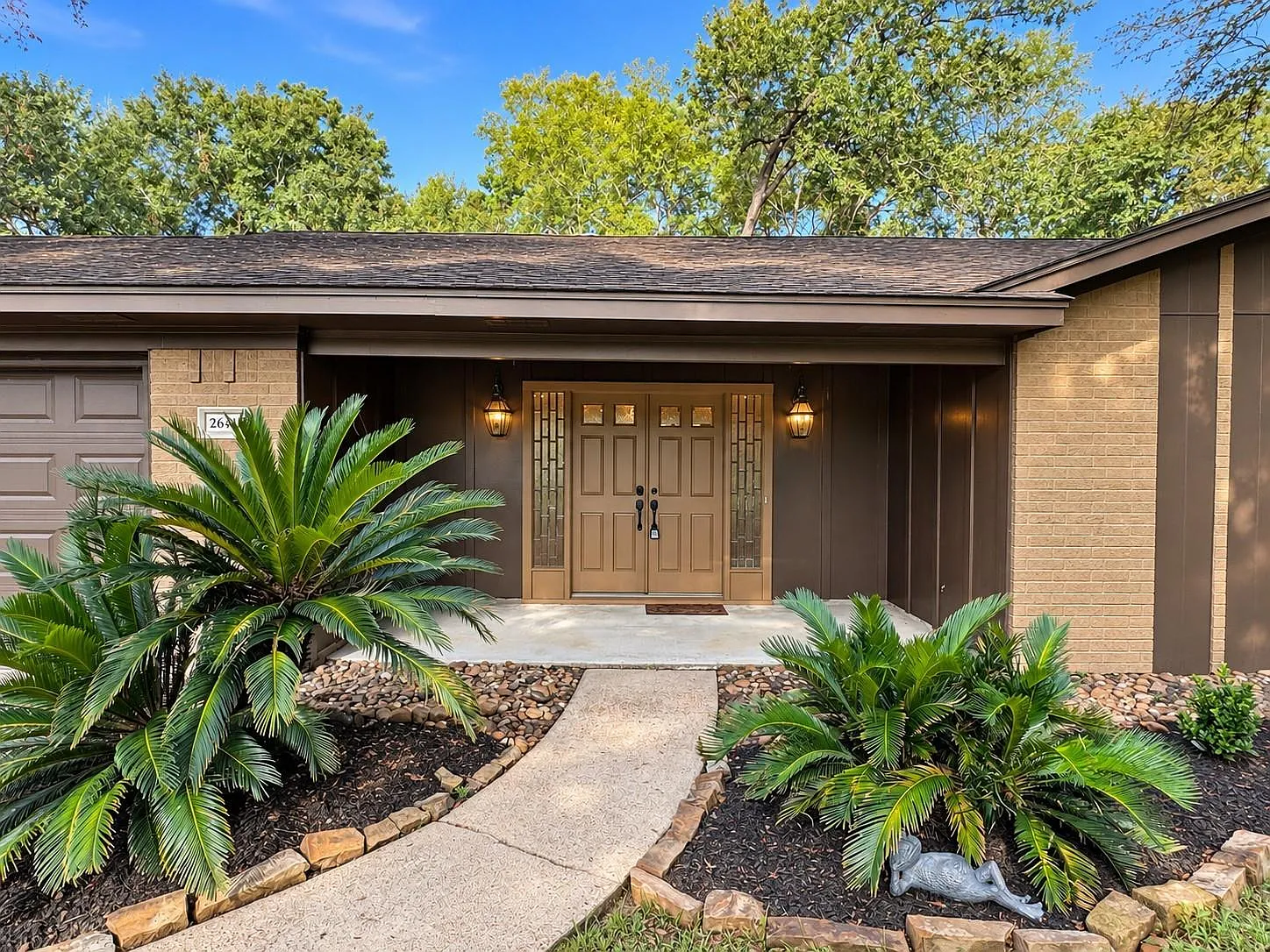 3 bed, 2.0 bath, 1576 sqft, $2,000 — Photo 4
